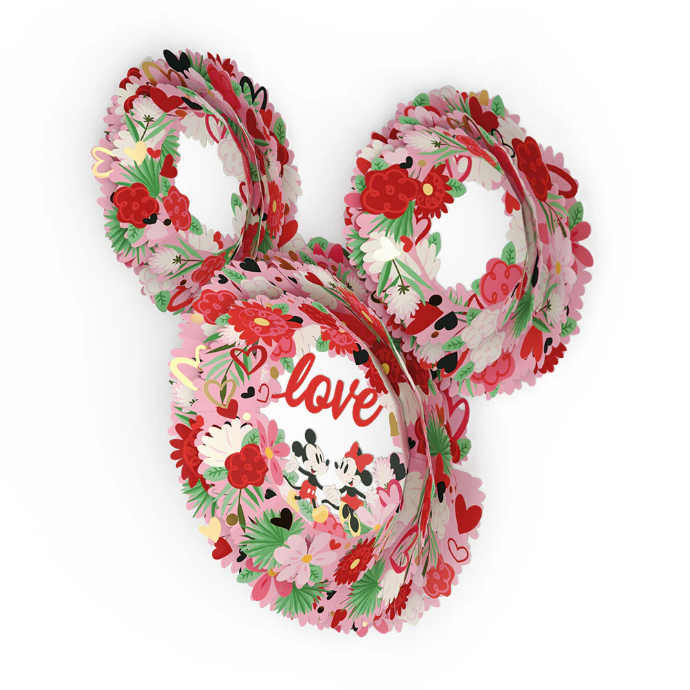 Disney's Mickey and Minnie Mouse Love Wreath - Image 3