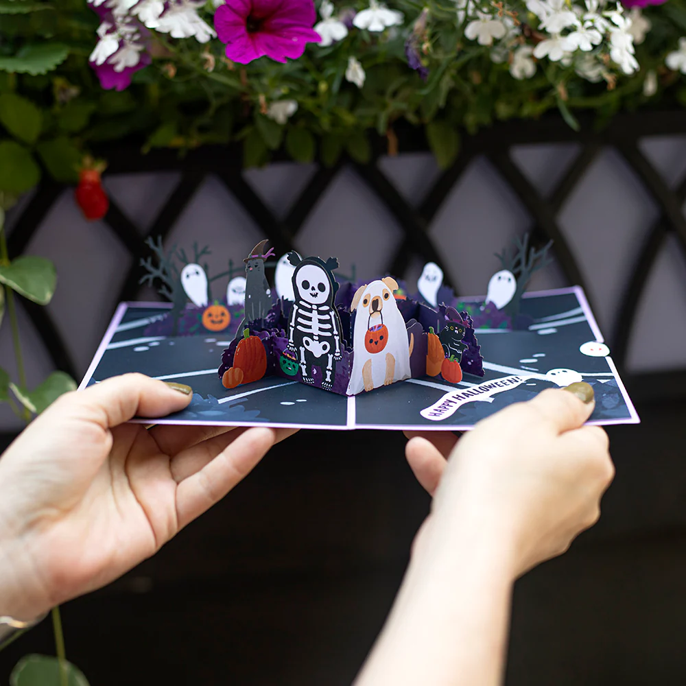 'Oohh, Spooky' Halloween Pop-Up Card - Image 3
